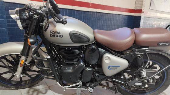 ROYAL ENFIELD CLASSIC 350 